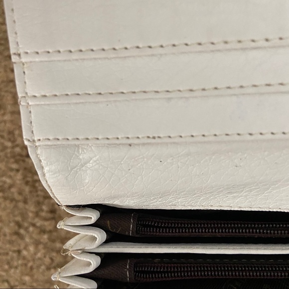 Wallet - Picture 5 of 5